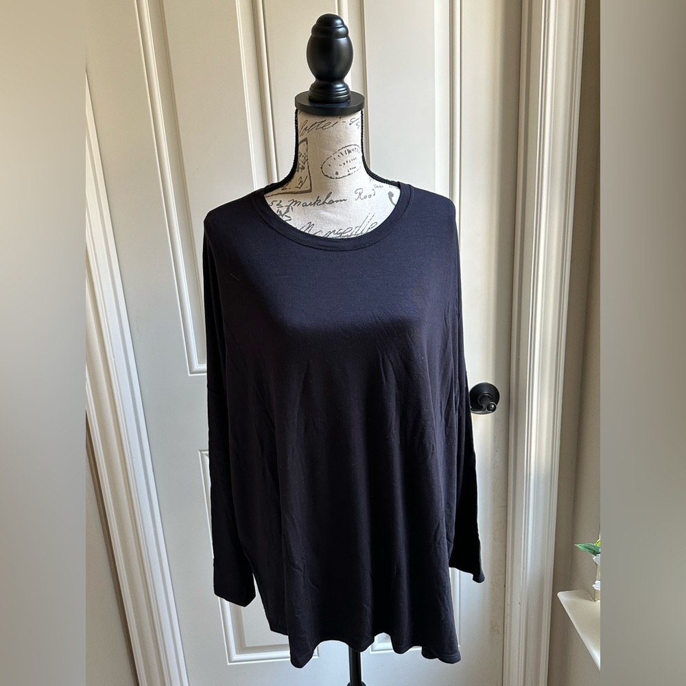 Athleta Dolman Sleeves Top